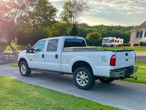 Used 2016 Ford F250 XLT w/ Snow Plow Prep Package image 6