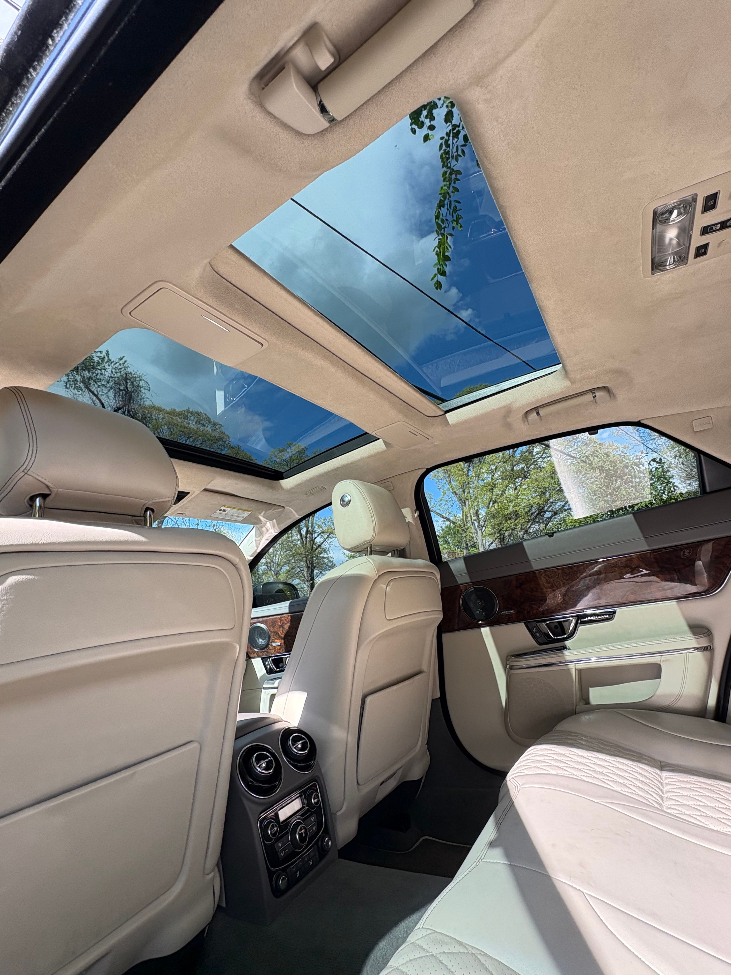 Used 2016 Jaguar XJ L Portfolio AWD/4WD image 9