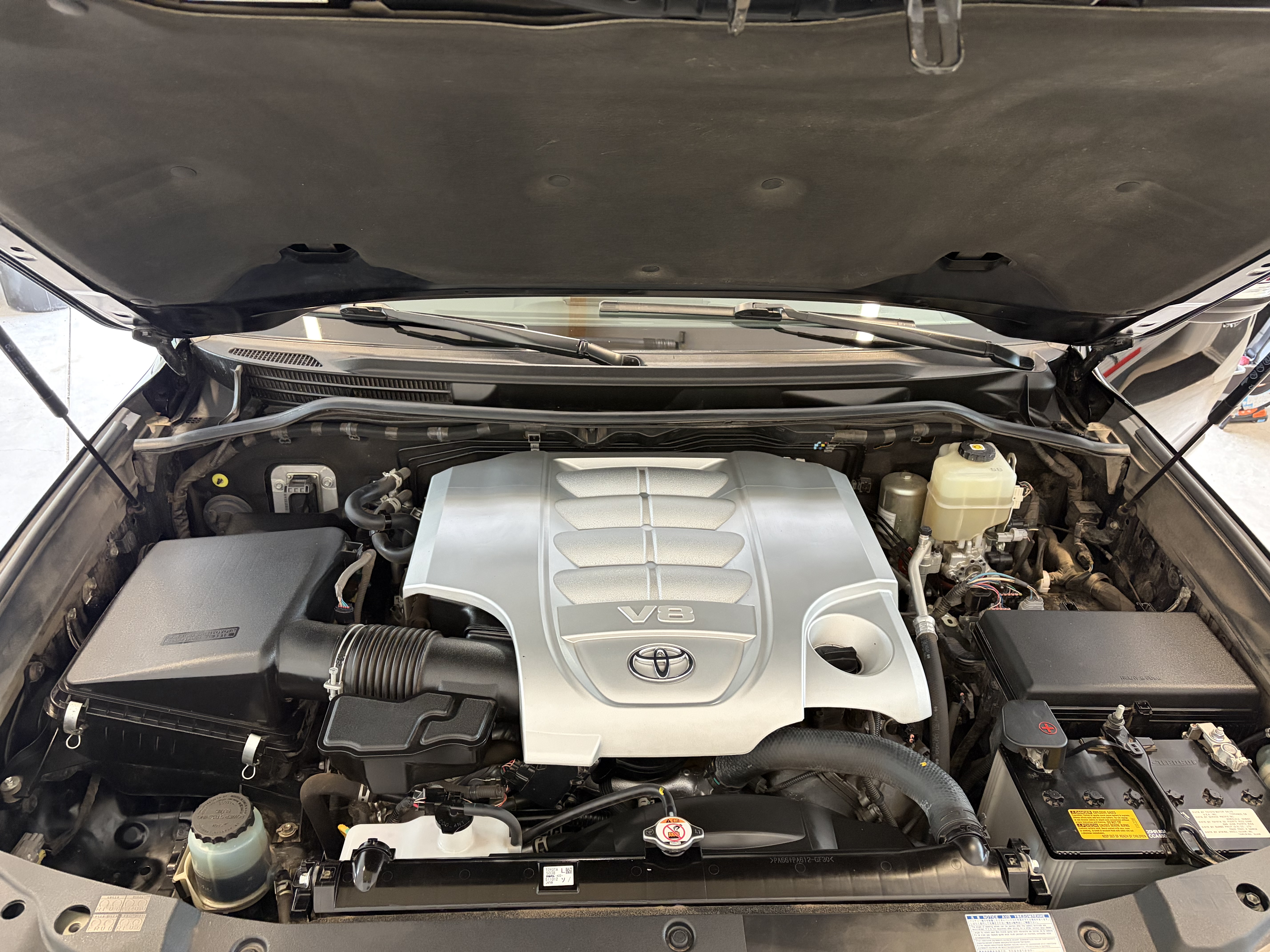 Used 2021 Toyota Land Cruiser Heritage Edition AWD/4WD image 18