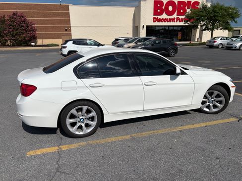 Used 2015 BMW 320i Sedan RWD image 5