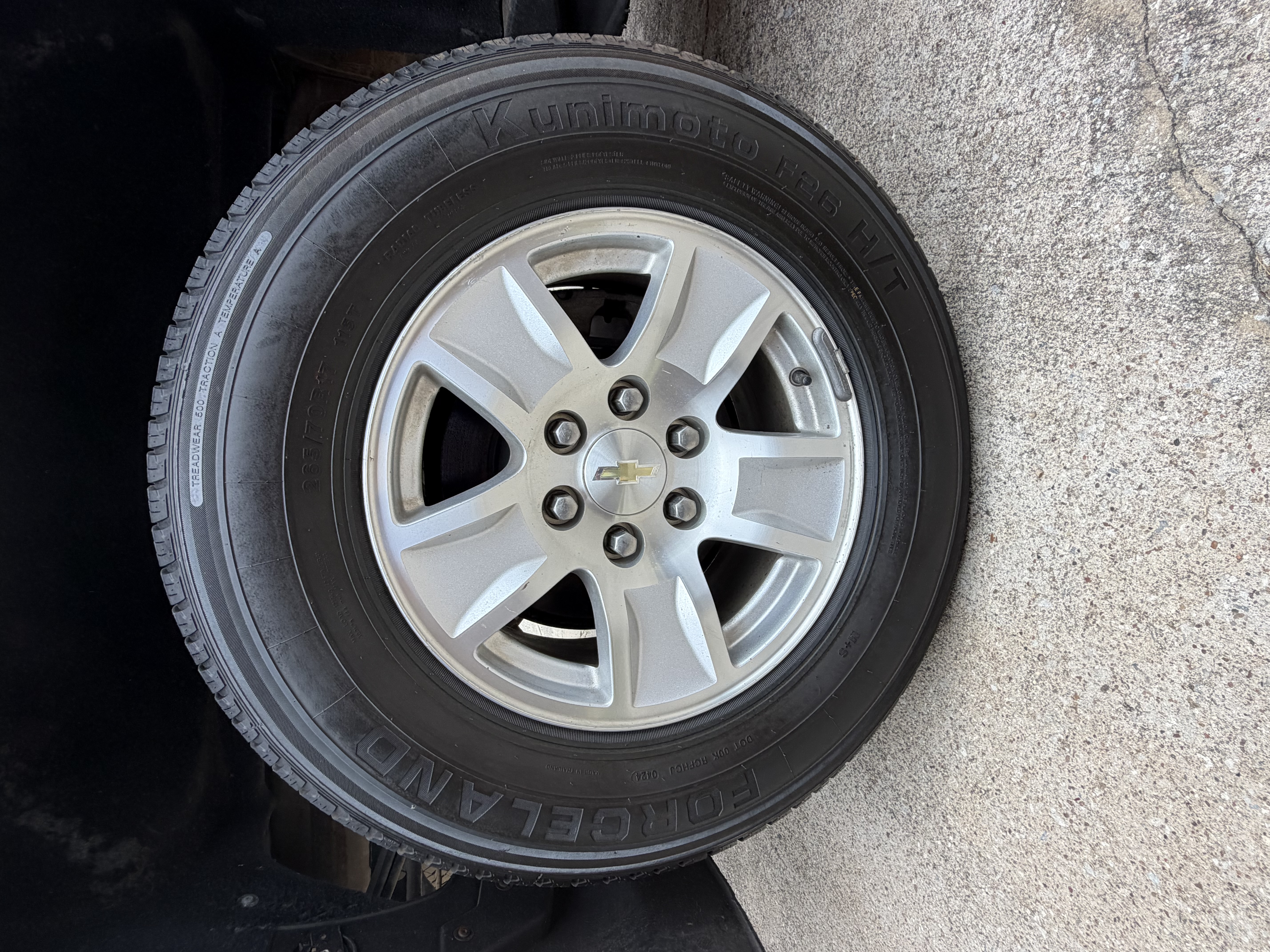 Used 2018 Chevrolet Silverado 1500 LT w/ Trailering Package AWD/4WD image 13