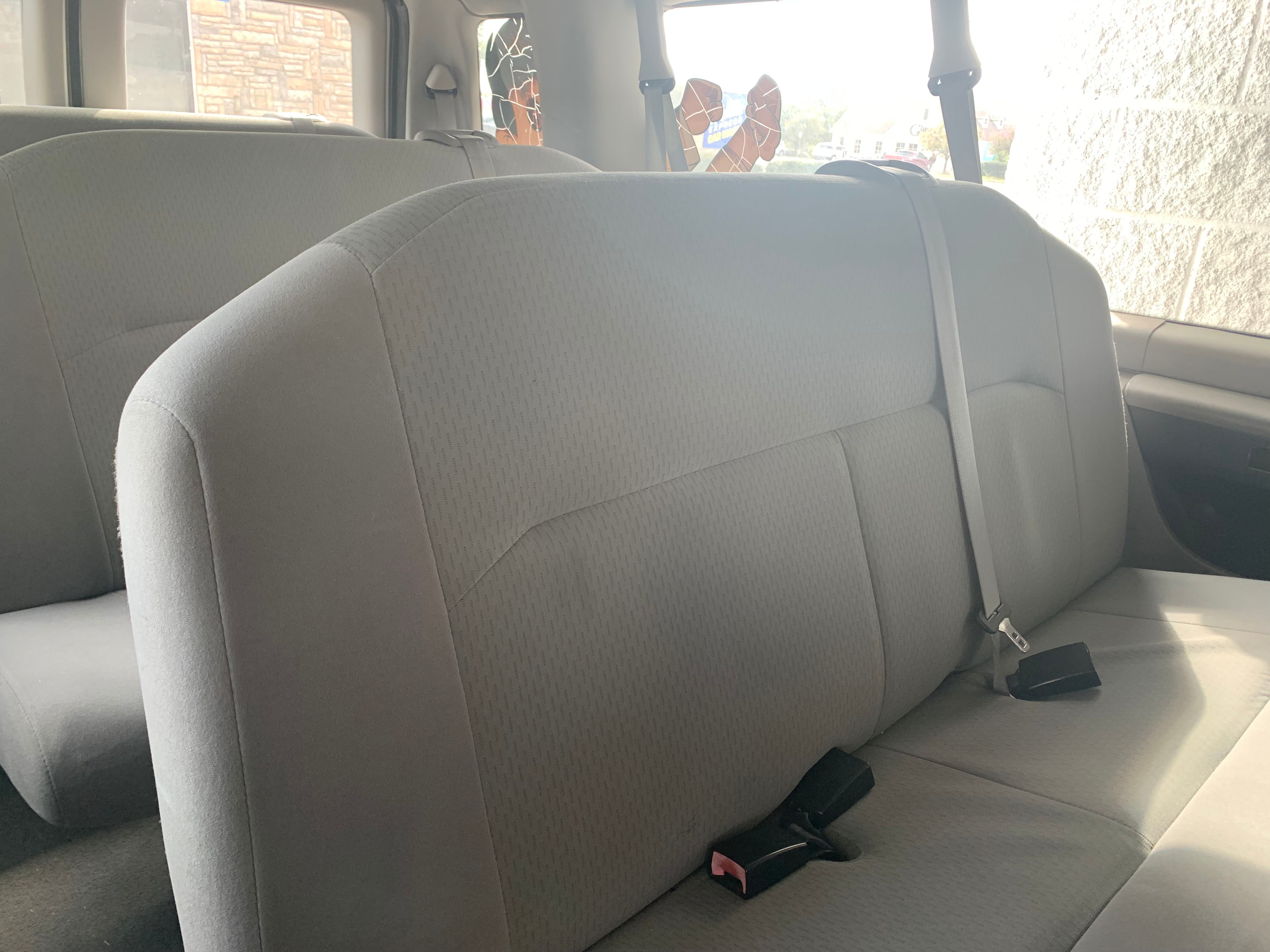 Used 2009 Ford E-350 and Econoline 350 XLT RWD image 13