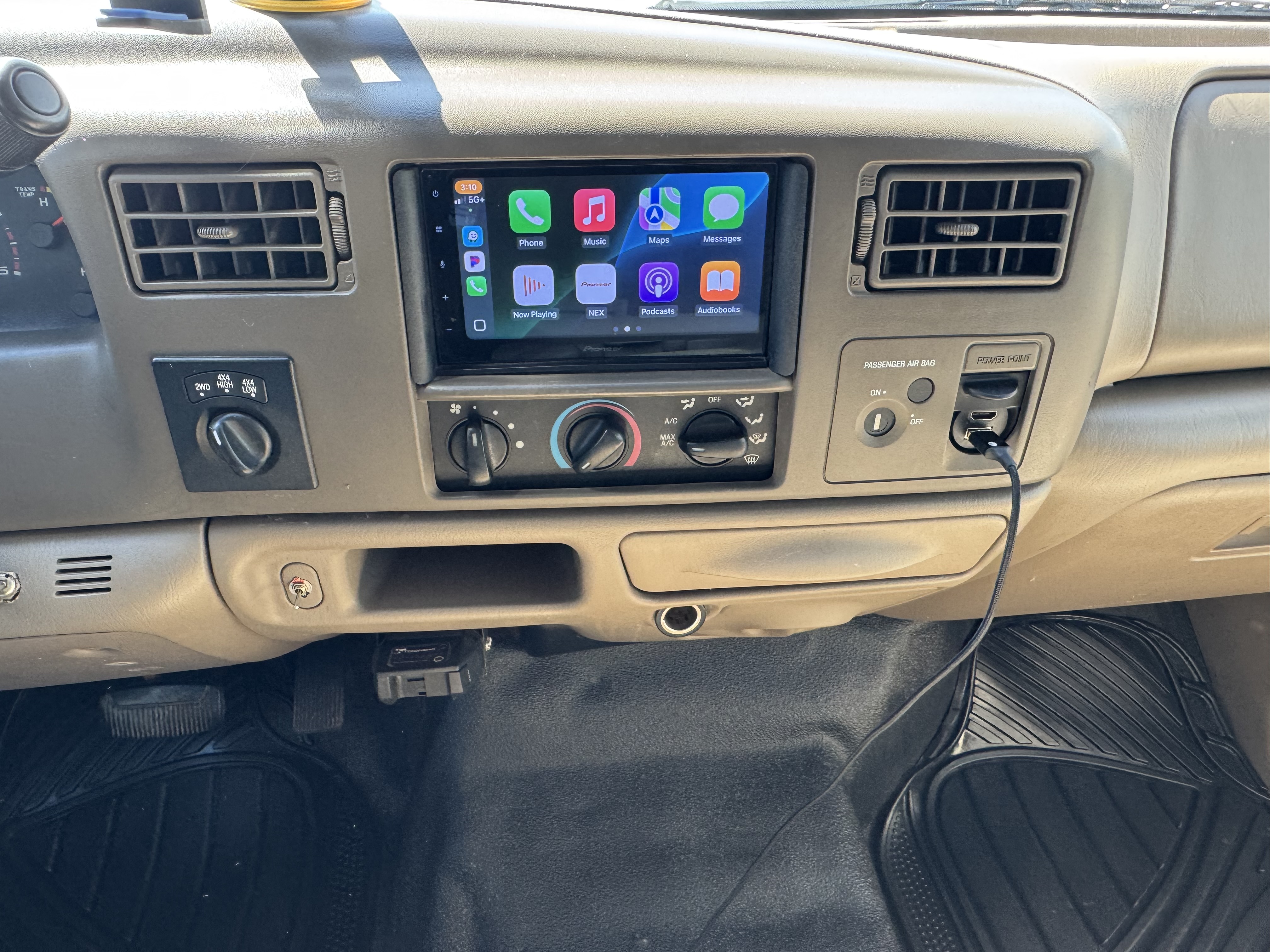 Used 2004 Ford F350 XL AWD/4WD image 17