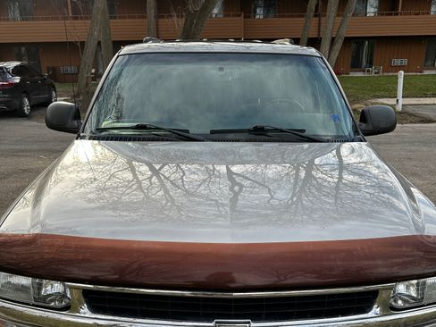 Used 2004 Chevrolet Tahoe LS w/ Preferred Equipment Group image 5