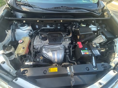 Used 2014 Toyota RAV4 LE FWD image 6
