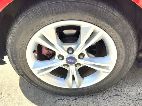 Used 2012 Ford Focus SE FWD image 14