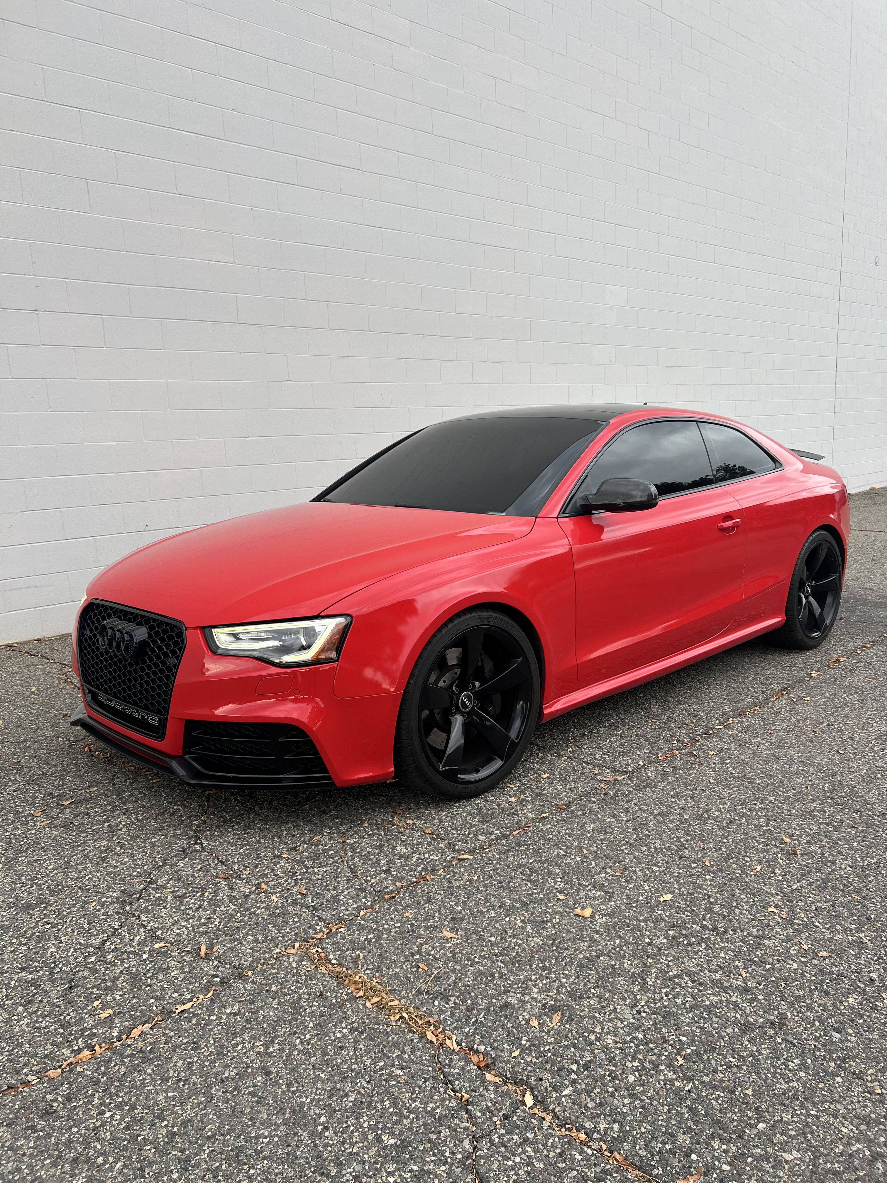 Used 2013 Audi RS 5 Coupe w/ Audi MMI Navigation Plus Pkg AWD/4WD image 1