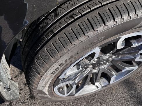 Used 2025 RAM 1500 Limited image 19