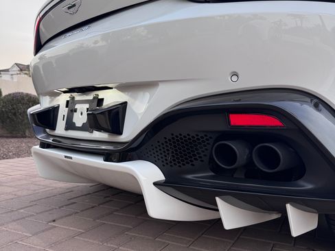 Used 2020 Aston Martin V8 Vantage Coupe RWD image 20