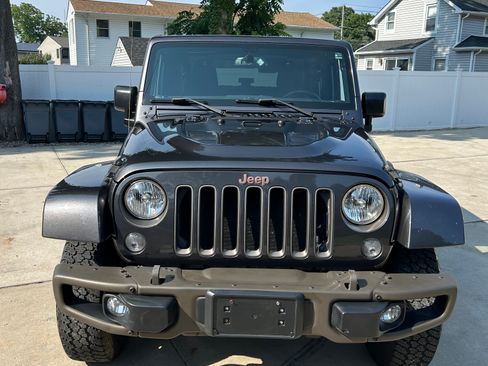 Used 2016 Jeep Wrangler Sahara AWD/4WD image 2