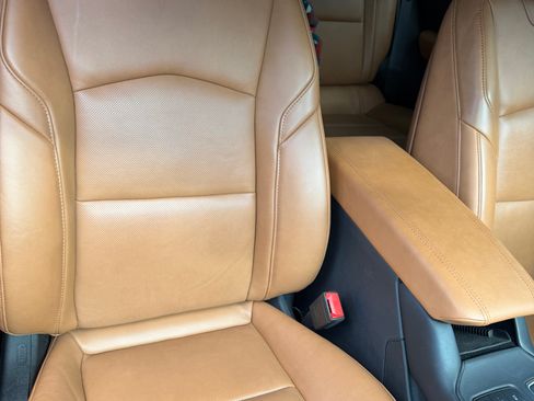 Used 2020 Cadillac XT4 Sport image 6