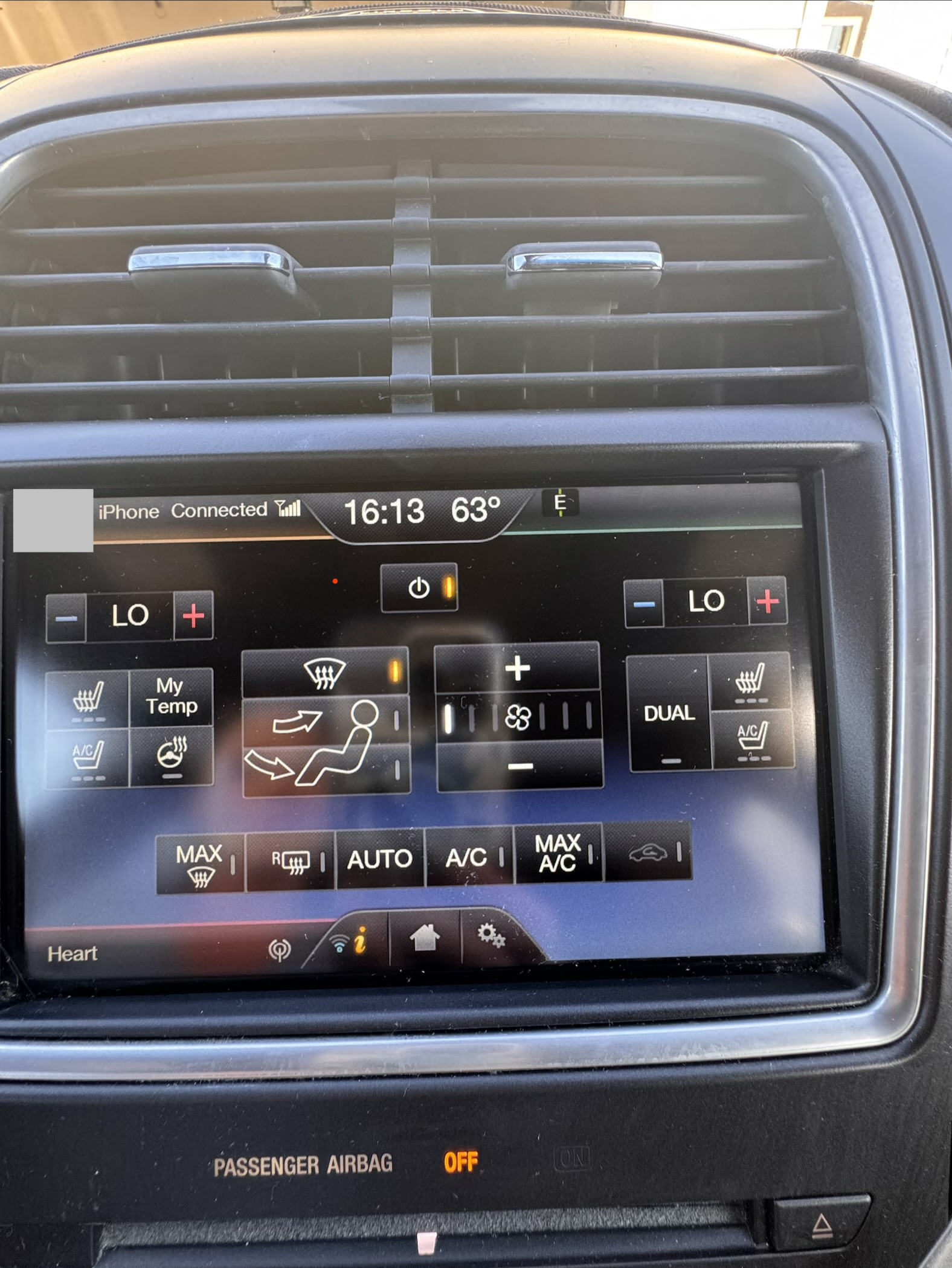 Used 2016 Lincoln MKX Reserve w/ Technology Package AWD/4WD image 9