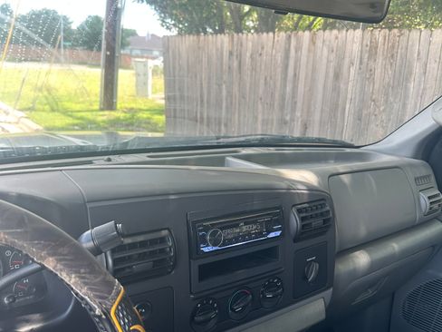 Used 2005 Ford F250 Lariat RWD image 15