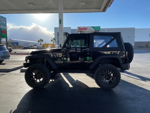 Used 2015 Jeep Wrangler Sport w/ Trailer Tow Group image 10