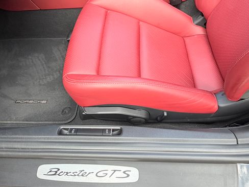 Used 2021 Porsche 718 Boxster GTS RWD image 12