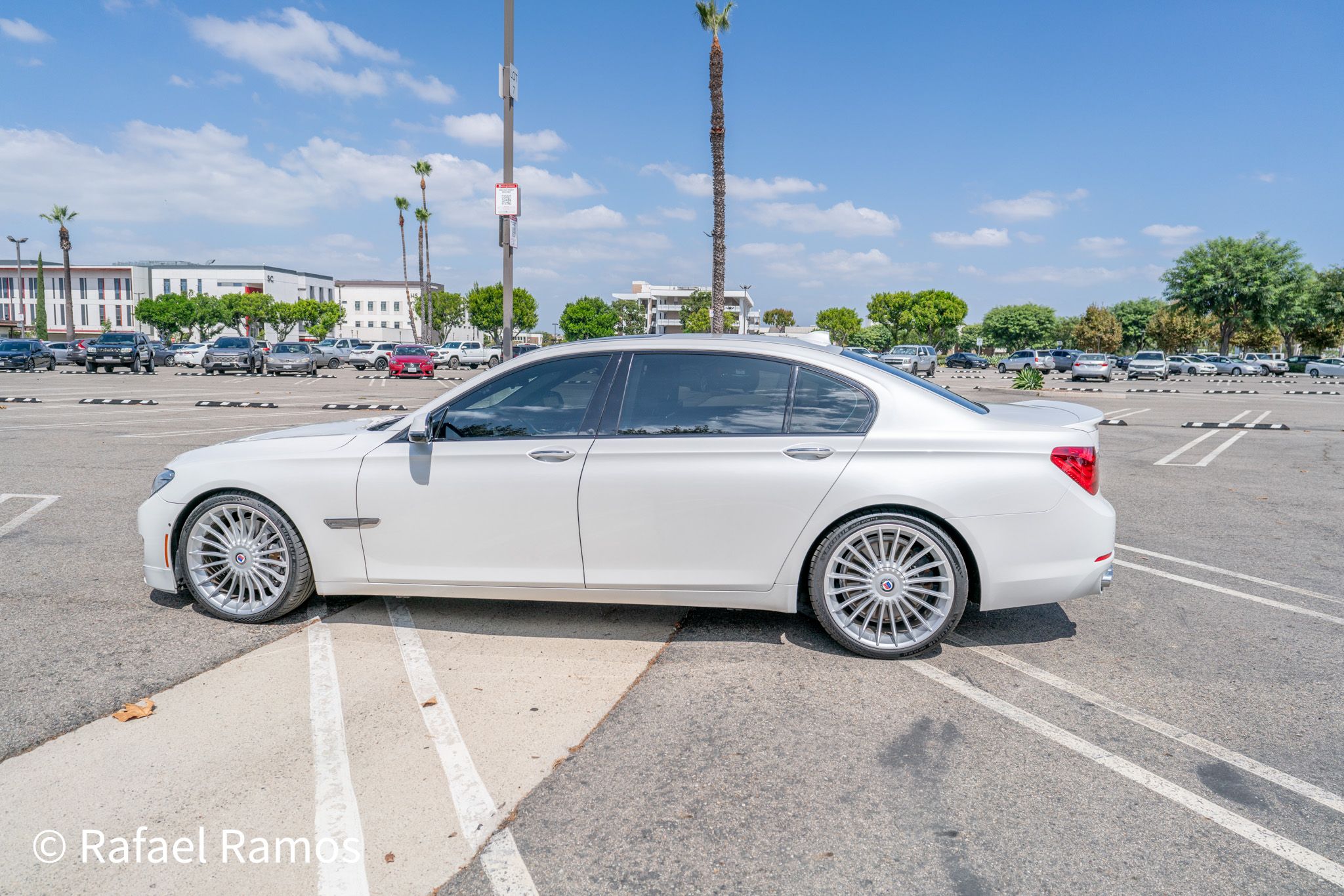 Used 2014 BMW ALPINA B7 xDrive LWB AWD/4WD image 5