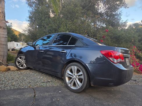 Used 2014 Chevrolet Cruze LTZ image 10