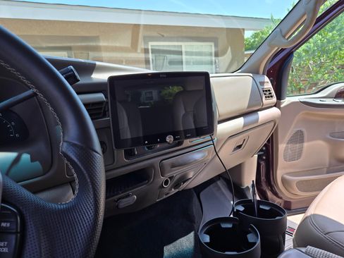 Used 2000 Ford Excursion Limited image 10