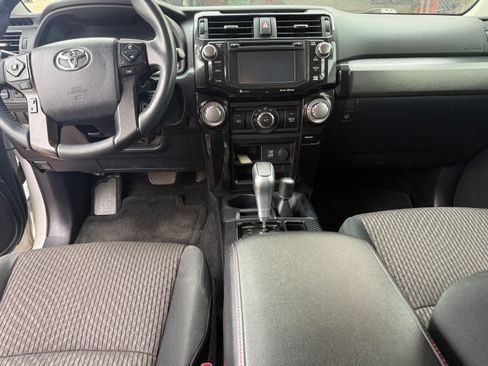 Used 2018 Toyota 4Runner TRD Off-Road AWD/4WD image 22
