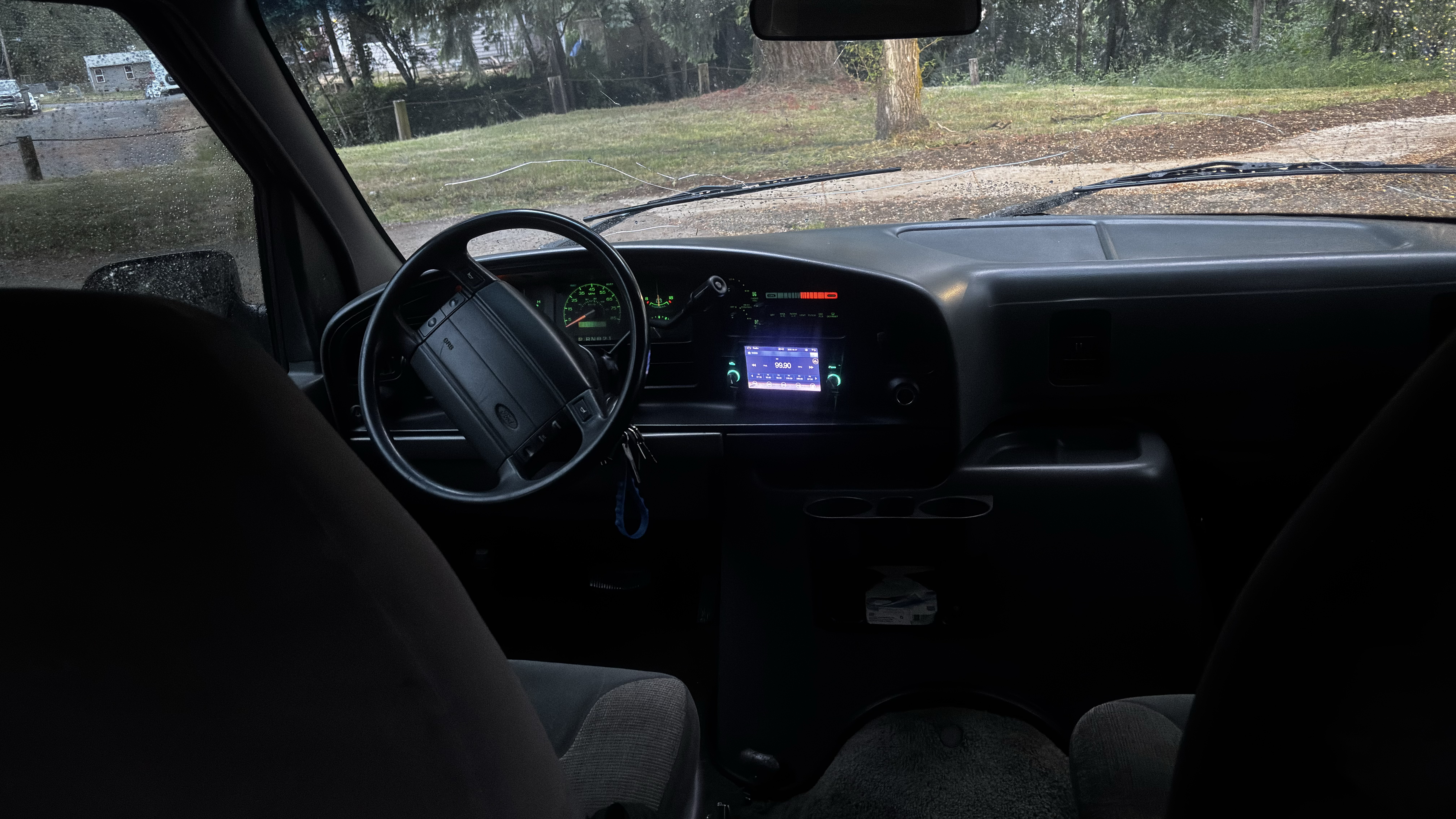 Used 1995 Ford E-350 and Econoline 350 Club Wagon RWD image 9