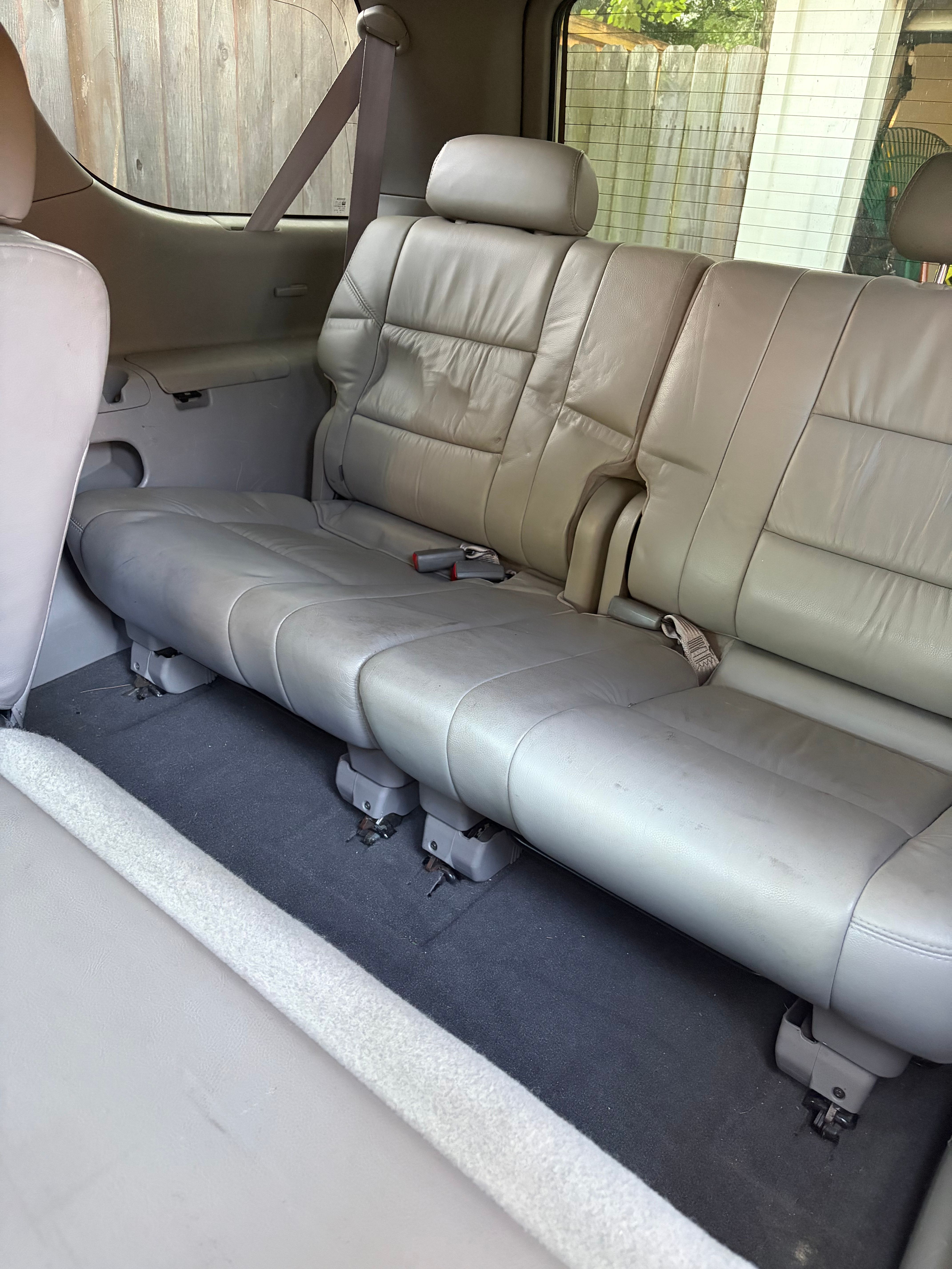 Used 2001 Toyota Sequoia SR5 AWD/4WD image 10