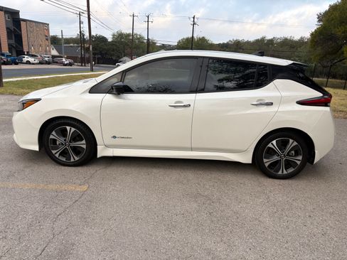 Used 2018 Nissan Leaf SL w/ SL Technology Package image 5