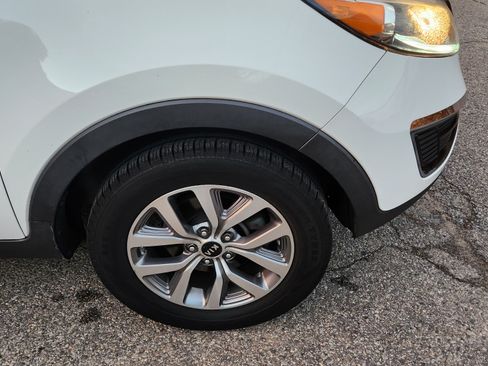 Used 2016 Kia Sportage LX w/ Option Group 017 image 8