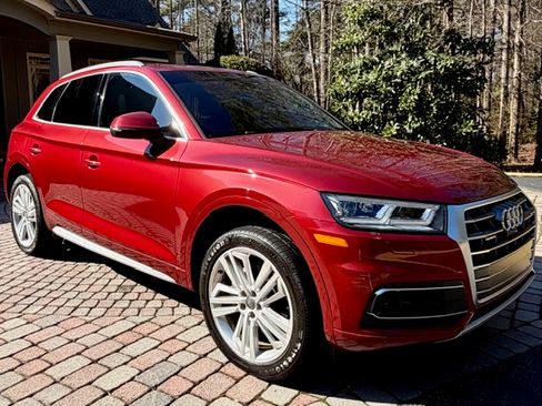 Used 2018 Audi Q5 Prestige w/ Prestige Package image 10