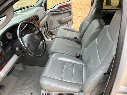 Used 2005 Ford F350 Lariat image 20