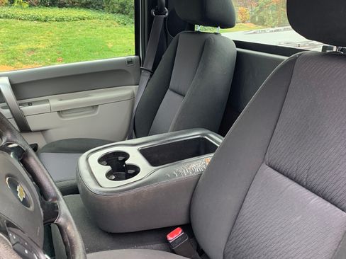 Used 2013 Chevrolet Silverado 1500 W/T w/ LPO, Protection Package image 11