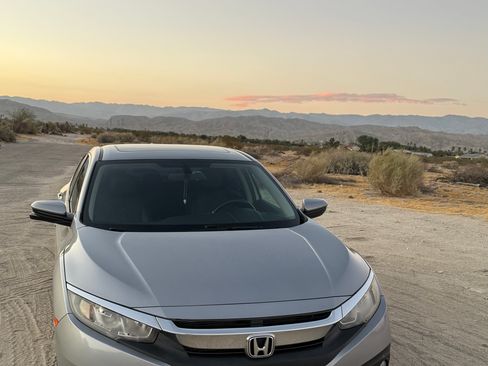 Used 2017 Honda Civic EX-L image 8