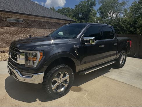 Used 2022 Ford F150 Lariat image 12