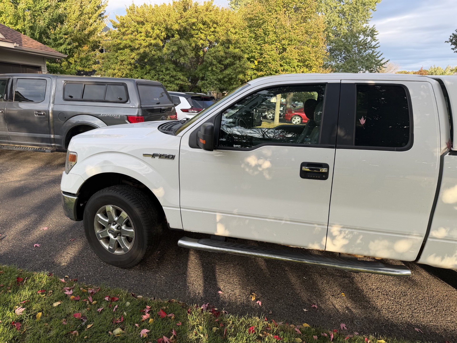 Used 2014 Ford F150 XLT w/ Equipment Group 302A Luxury AWD/4WD image 2