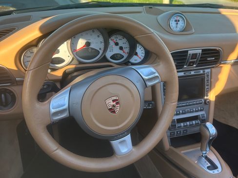 Used 2005 Porsche 911 Carrera S image 9