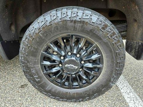 Used 2021 Chevrolet Silverado 2500 LTZ w/ LTZ Plus Package AWD/4WD image 11