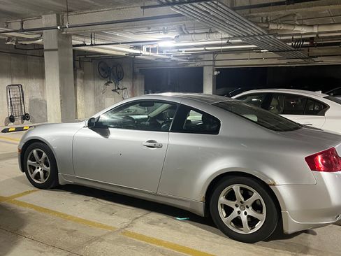 Used 2007 INFINITI G35 Coupe w/ Premium Pkg image 6