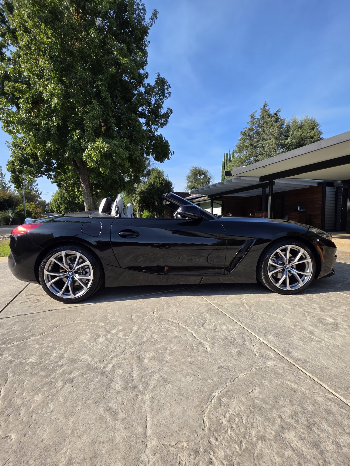 Used 2020 BMW Z4 sDrive30i w/ Premium Package RWD image 5