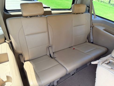 Used 2014 Nissan Armada Platinum image 15