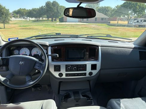 Used 2009 Dodge Ram 2500 Truck Laramie w/ Trailer Tow Group AWD/4WD image 4