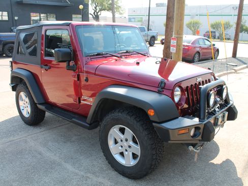 Used 2013 Jeep Wrangler Sport image 18