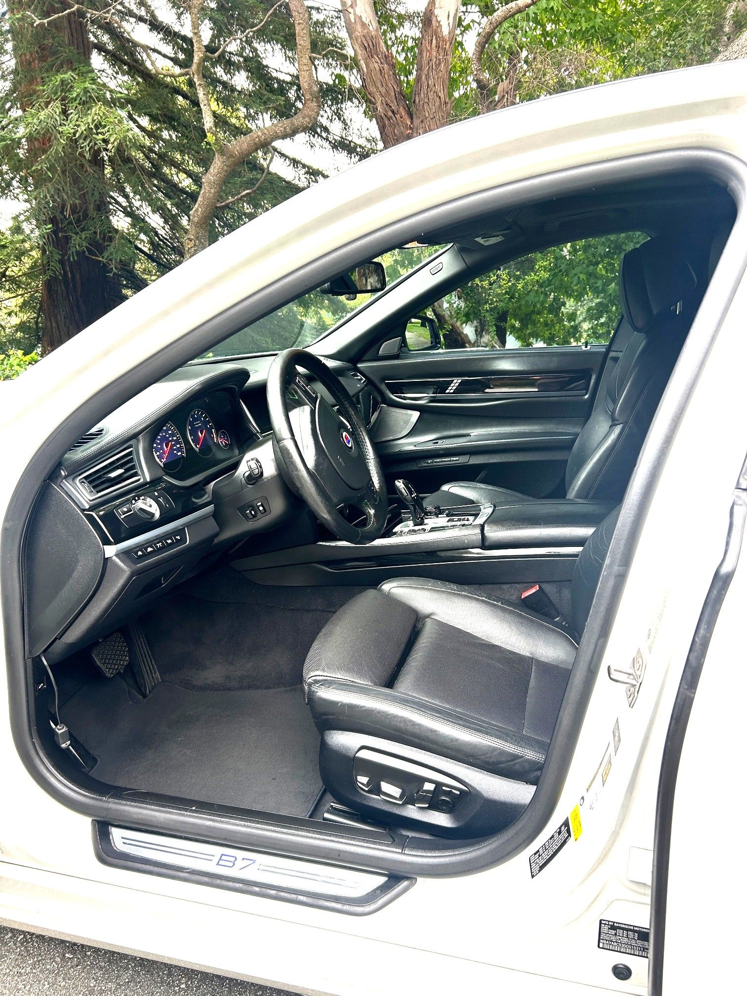 Used 2013 BMW ALPINA B7 RWD image 12
