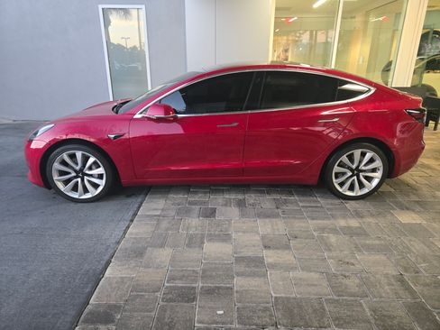 Used 2018 Tesla Model 3 Long Range image 5