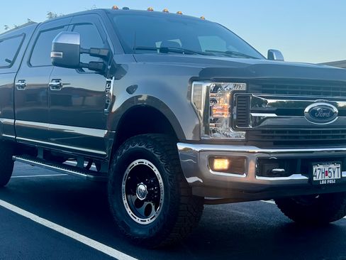 Used 2018 Ford F350 XLT AWD/4WD image 4