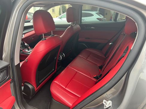 Used 2020 Alfa Romeo Stelvio Sport w/ Quick Order Package 22K Sport image 18