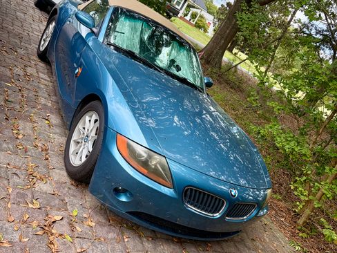 Used 2003 BMW Z4 2.5i RWD image 4
