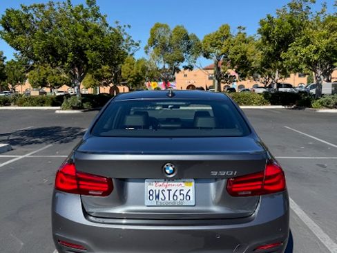 Used 2018 BMW 330i Sedan image 5
