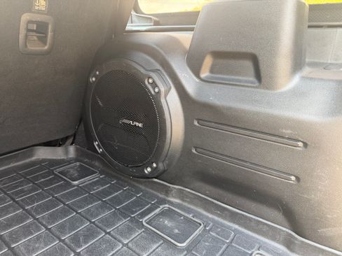 Used 2018 Jeep Wrangler Unlimited Sport S AWD/4WD image 26