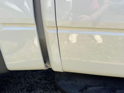 Used 2012 Ford F150 Raptor w/ Raptor Luxury Pkg image 14