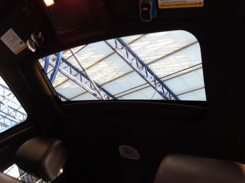 Used 2014 Ford F150 FX4 w/ Equipment Group 402A Luxury image 9