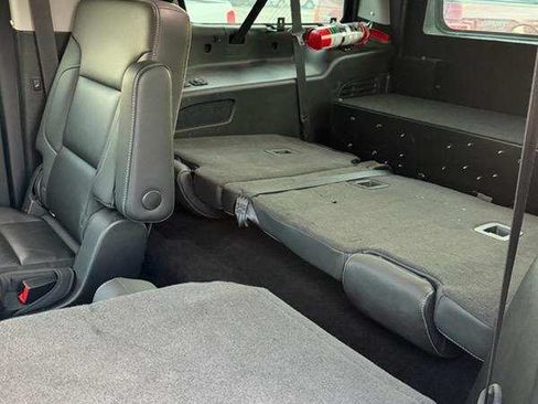 Used 2019 Chevrolet Suburban 3500 LT image 14
